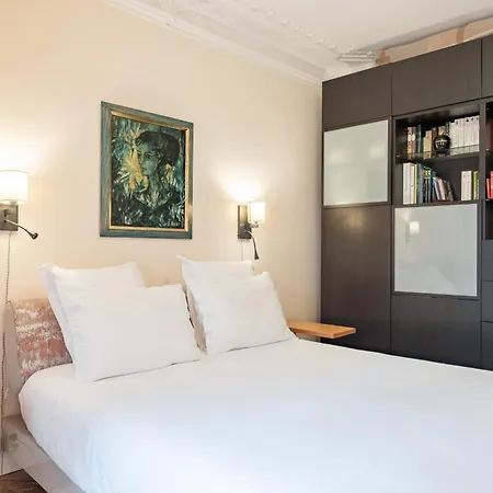 Veeve - Triumphant Design Apartment