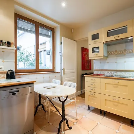 Apartment Veeve - Triumphant Design